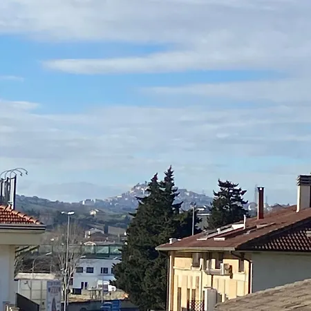 La Terrazza Sul Tetto * Porto San Giorgio